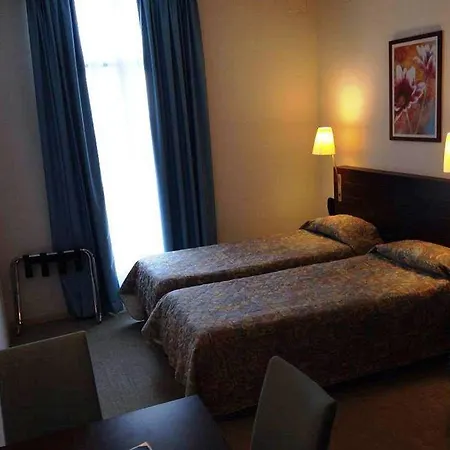 圣让公寓式酒店 卢德