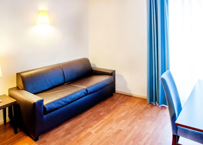 アパルトテル サン ジャン 2* ルルド