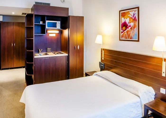 アパルトテル サン ジャン 2* ルルド