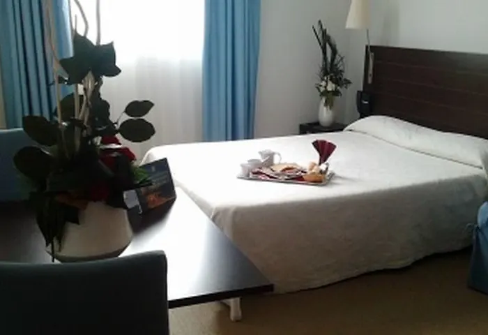 アパルトテル サン ジャン ルルド